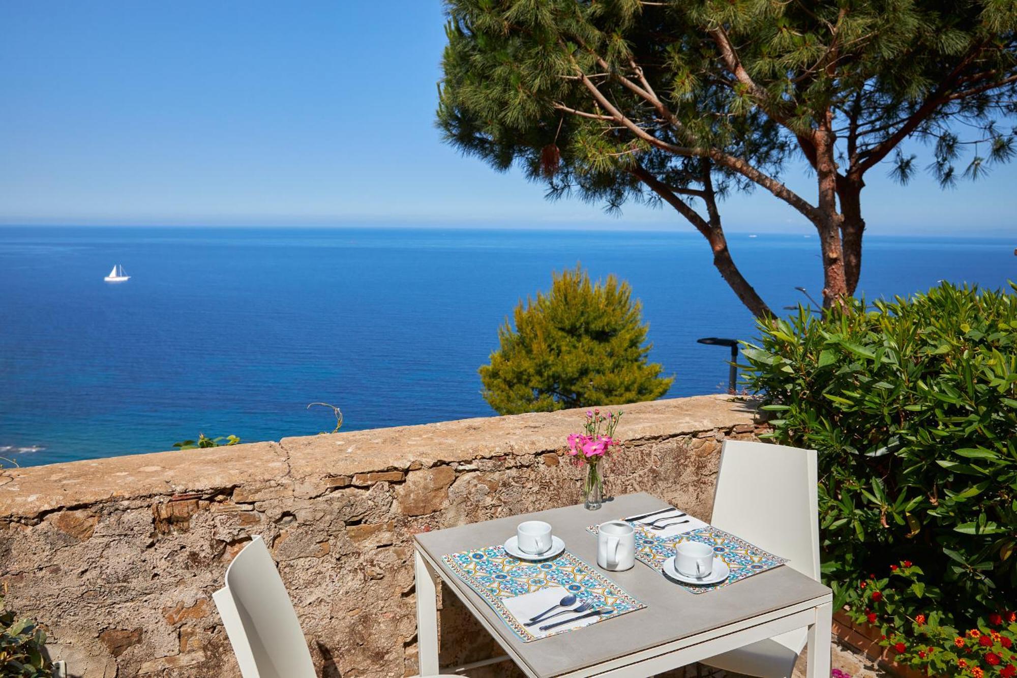 Residenza D'Epoca Tamara Aparthotel 3*