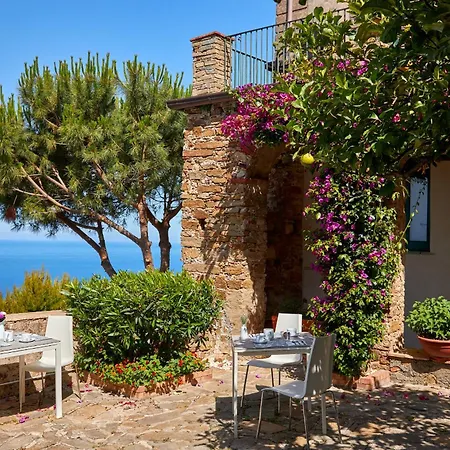 Residenza D'Epoca Tamara Aparthotel Castellabate Exterior photo